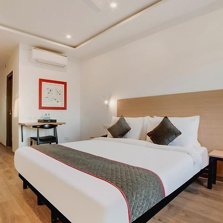 Townhouse Ss Aero Prime Hotell Shamshabad Eksteriør bilde